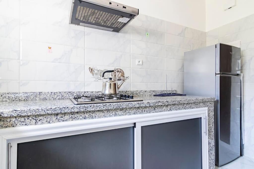Appartement Chaleureux Et Calme, Parking, Jardin Agadir Exterior photo